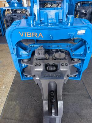 راننده تخته ساز گرافیک یکپارچه کنترل فالوور   FV-350S ساختار فشرده برای پایه های مزرعه خورشیدی